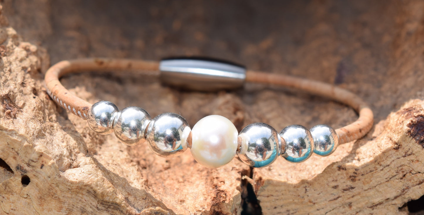 Freshwater Pearl Bracelet (B132)