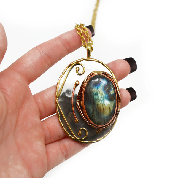 Labradorite Necklace (P2202)