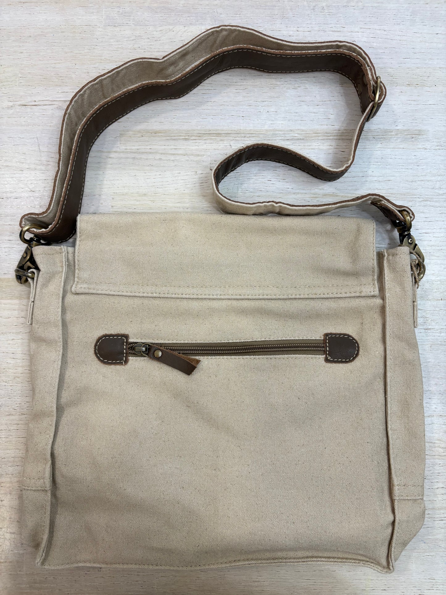 Flight Gear Shoulder Bag (56026)