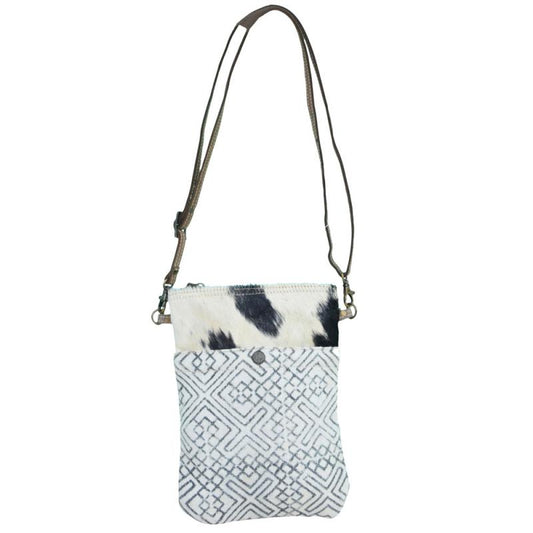 White Canvas Pattern with Fur Crossbody Bag (55576)
