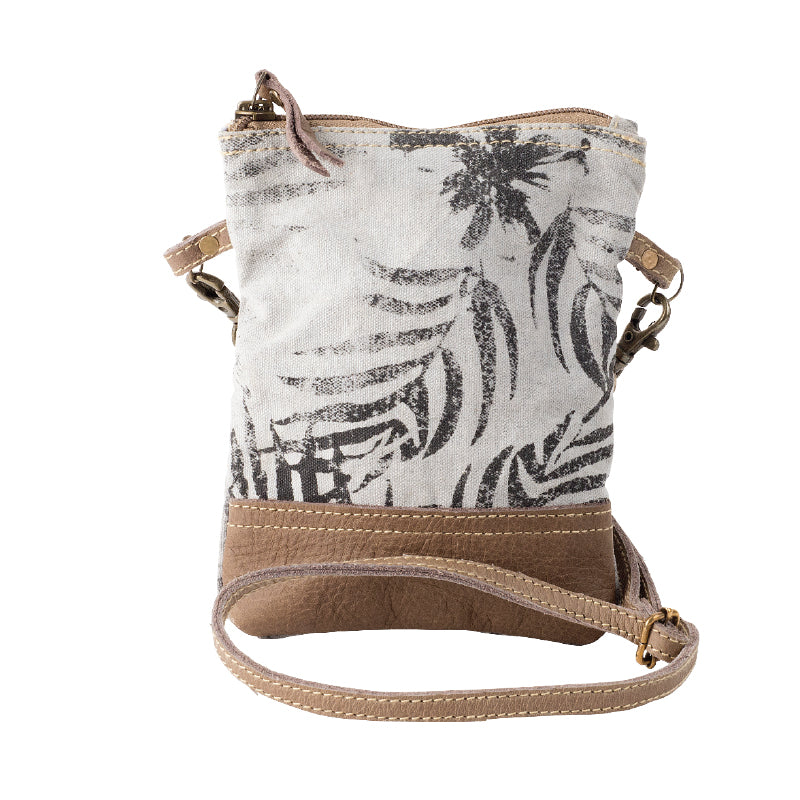 Leaf Front Passport Bag (55983)