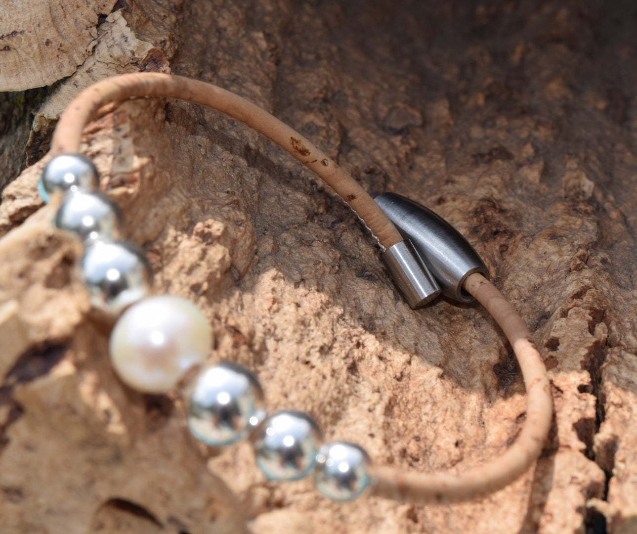 Freshwater Pearl Bracelet (B132)