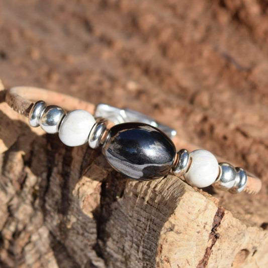 Black and White Ceramic Beaded Bracelet (B50)
