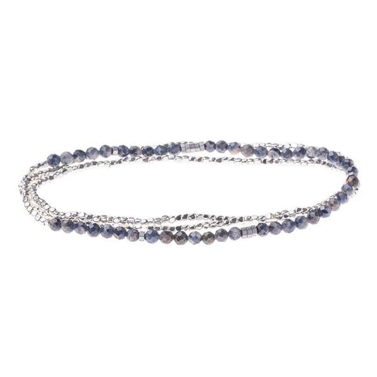 Delicate Stone Iolite & Sunstone - Stone of Synergy (SD020)