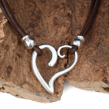 Silver Plated Zinc Heart Necklace (N52)