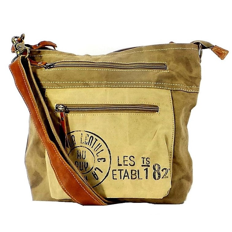 Au Puy Shoulder Bag (55616)